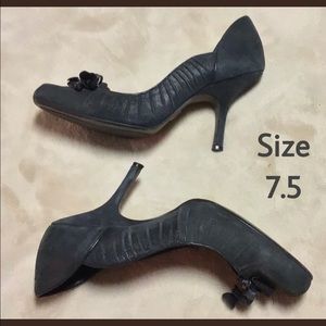 J VINCENT Black Heels